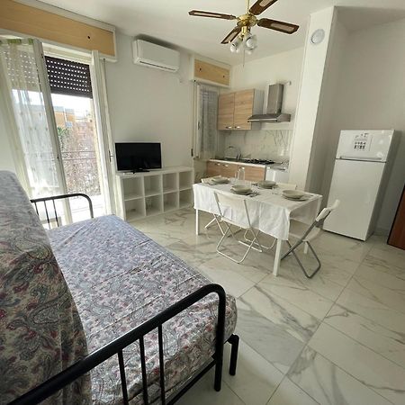 Residence Adriano Lido Adriano Buitenkant foto